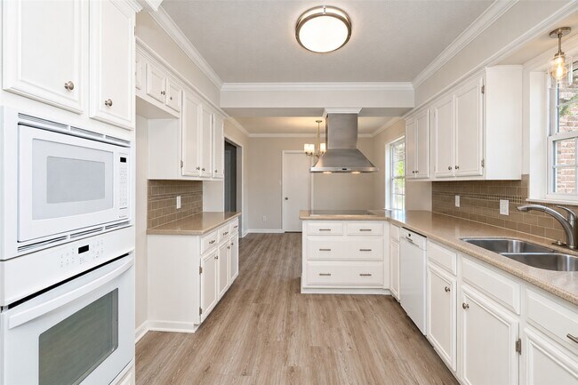 Building Photo - 11307 Wickersham Ln