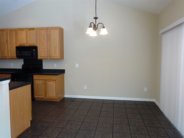 Building Photo - 113 Sumpter Hill Dr