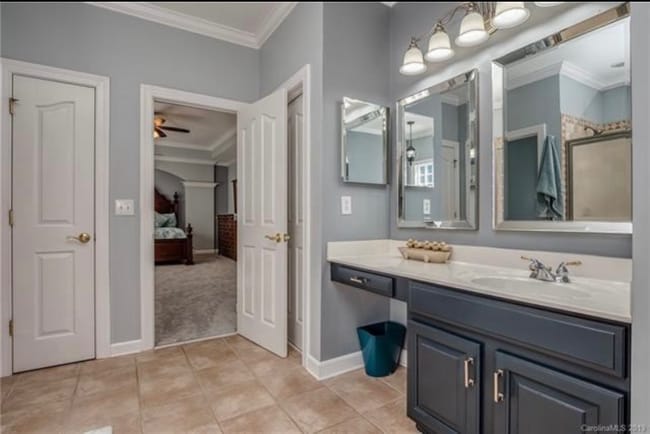 Building Photo - 17120 Clementine Ct