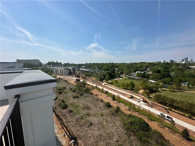 Building Photo - 352 Skylar Ct SE