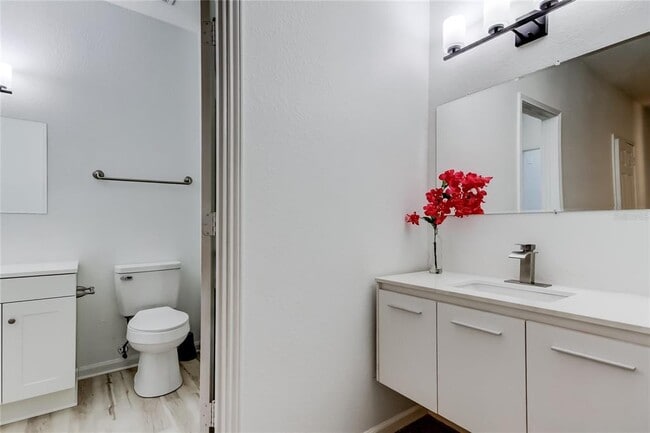 Building Photo - 2107 Portofino Pl