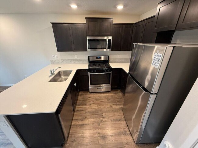 Building Photo - 4816 Apollo Ave