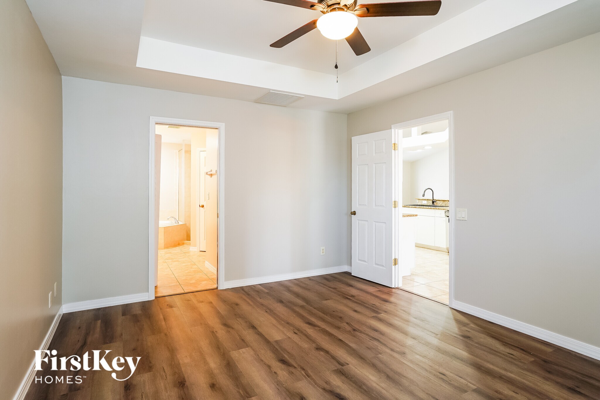 Building Photo - 4028 NE 10th Pl