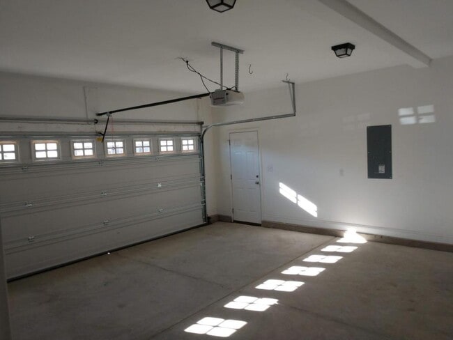 Building Photo - 150 Tipperary St