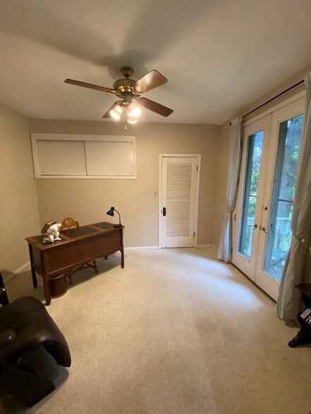Bedroom - 1038 Deerfield Rd