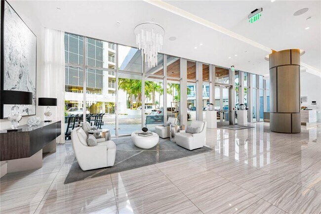 Building Photo - 1155 N Gulfstream Ave