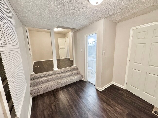 Building Photo - 655 Granada Rd