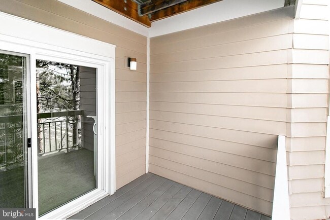 Building Photo - 2204 Westcourt Ln