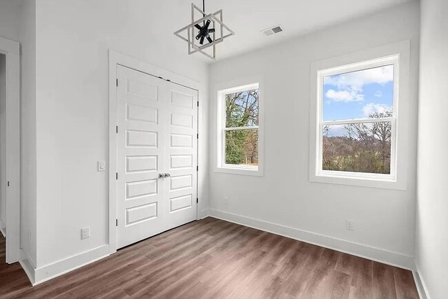 Building Photo - 4318 Woods St