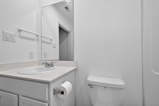 Building Photo - 9007 Estes Lks Dr