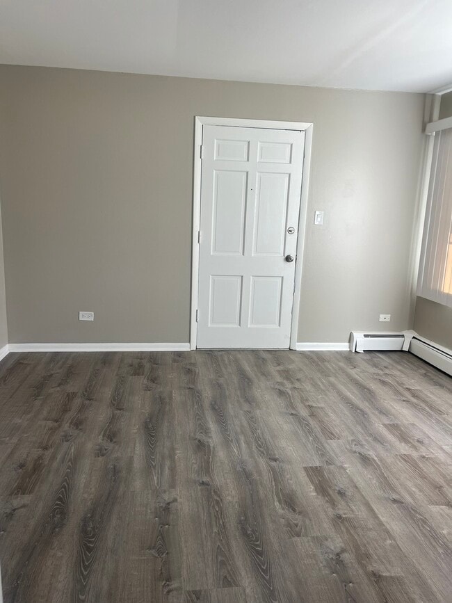 Building Photo - 7831 Roberts Rd