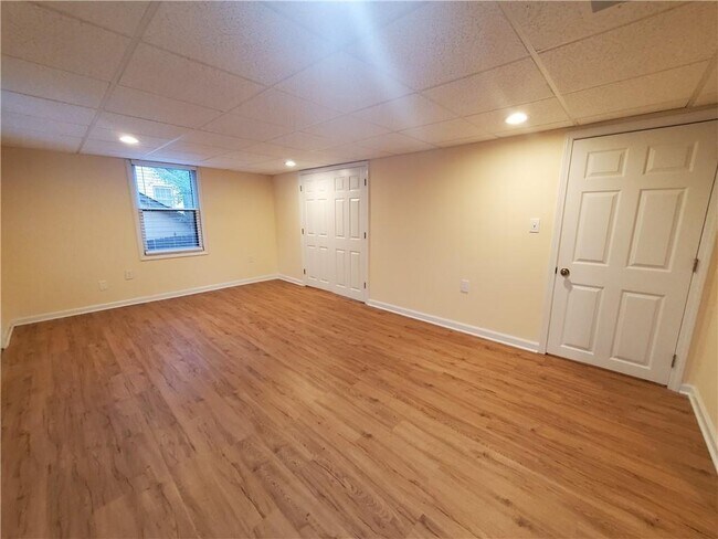 Building Photo - 2533 Hunton Ct