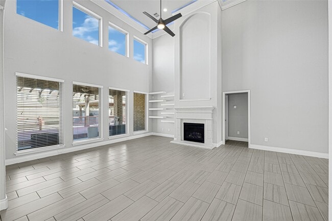 Building Photo - 3430 Golden Cypress Ln