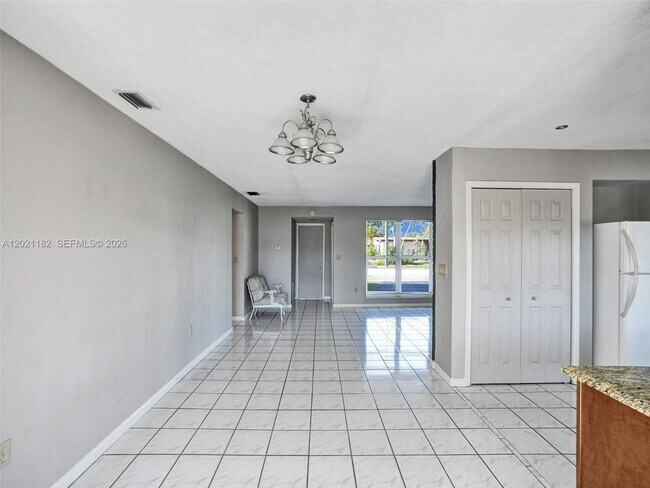 Building Photo - 8550 NW 27th Pl