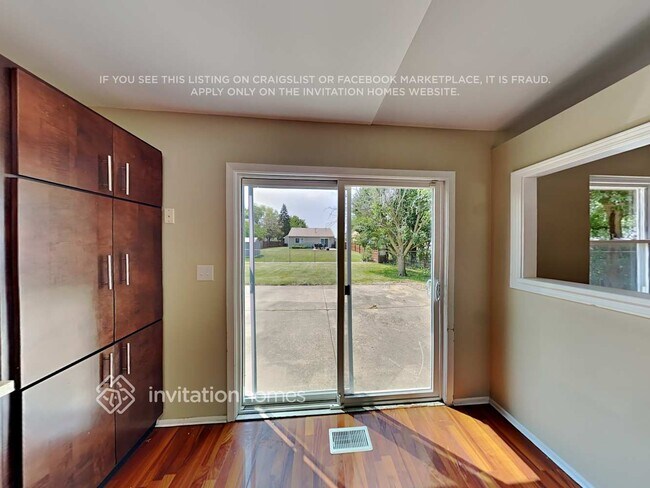 Building Photo - 128 Longford Dr