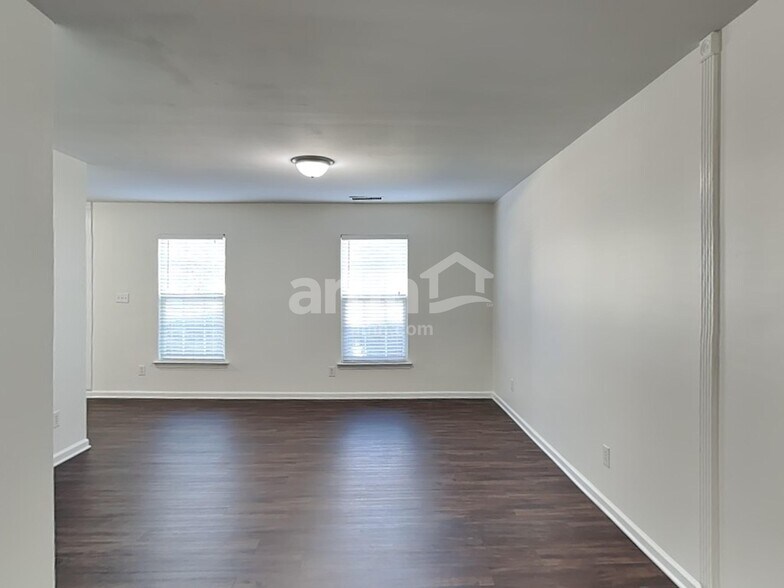 Building Photo - 123 Nahcotta Dr