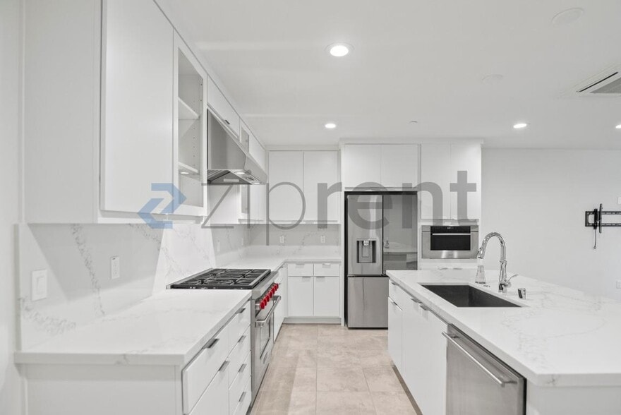 Building Photo - 1107 Lorenzini Lp