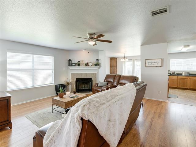 Building Photo - 542 Del Mar Dr