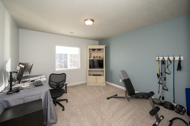 Building Photo - 4112 E Gazelle Run