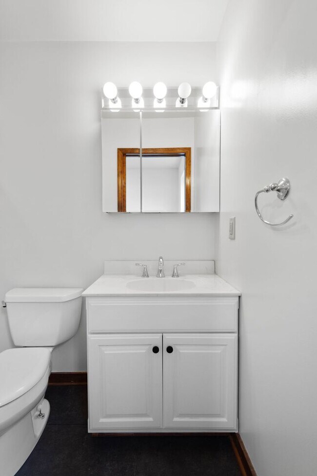 Building Photo - READY FOR MOVE IN! Check out this STUNNING 3 bedroom in Munhall!