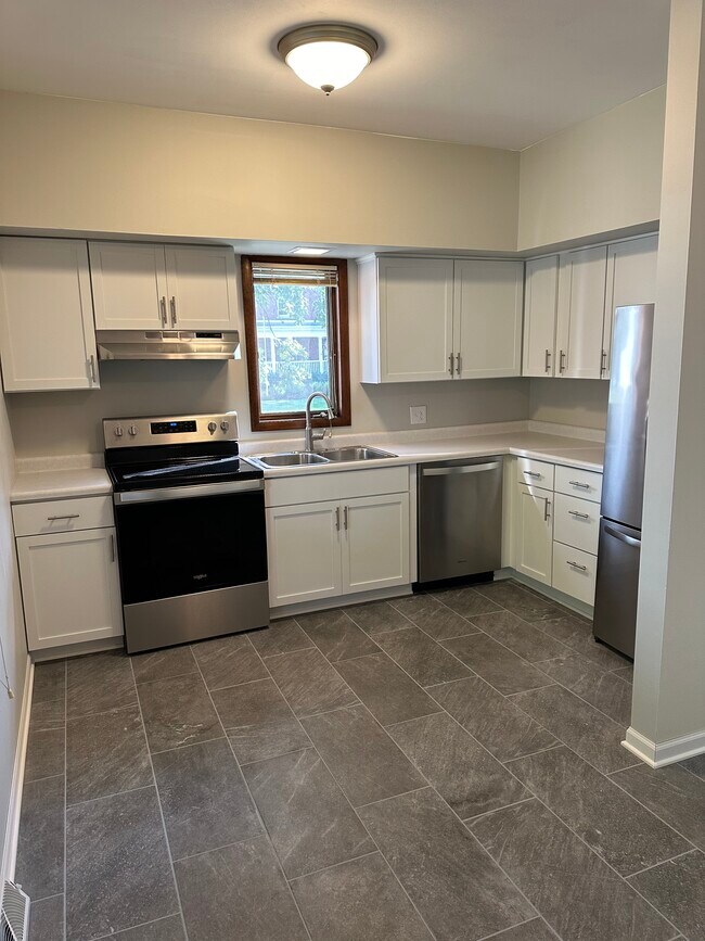 Kitchen view 2 - 706 Chicago St