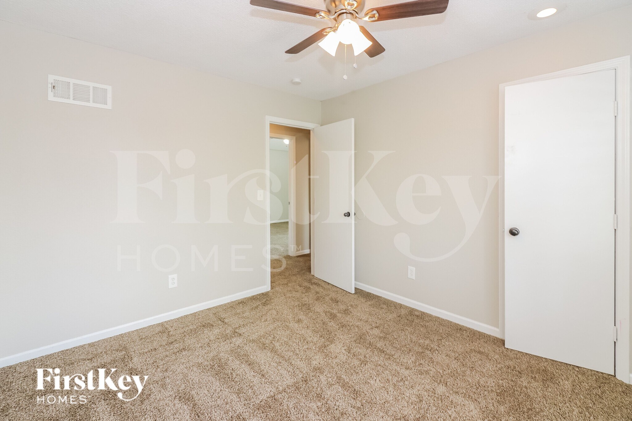 Building Photo - 14411 Craig Ave