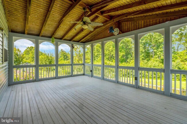 Building Photo - 15540 Wigeon Way