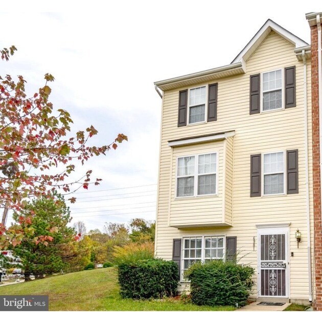Building Photo - 6981 Walker Mill Rd
