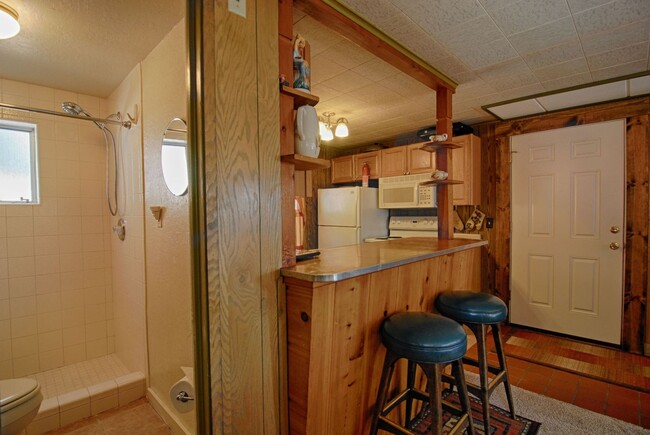 Building Photo - SKI LEASE: Tahoe Vista, Sleep 2-5, Wood Stove