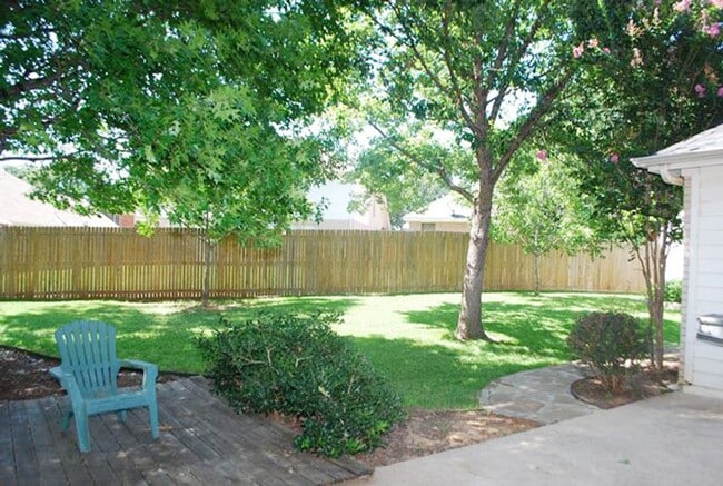 Building Photo - 12801 Conifer Ln