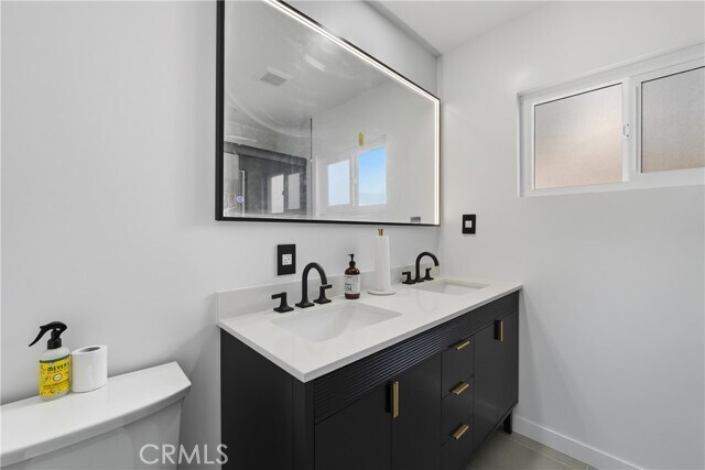 Building Photo - 9312 S 6th Ave