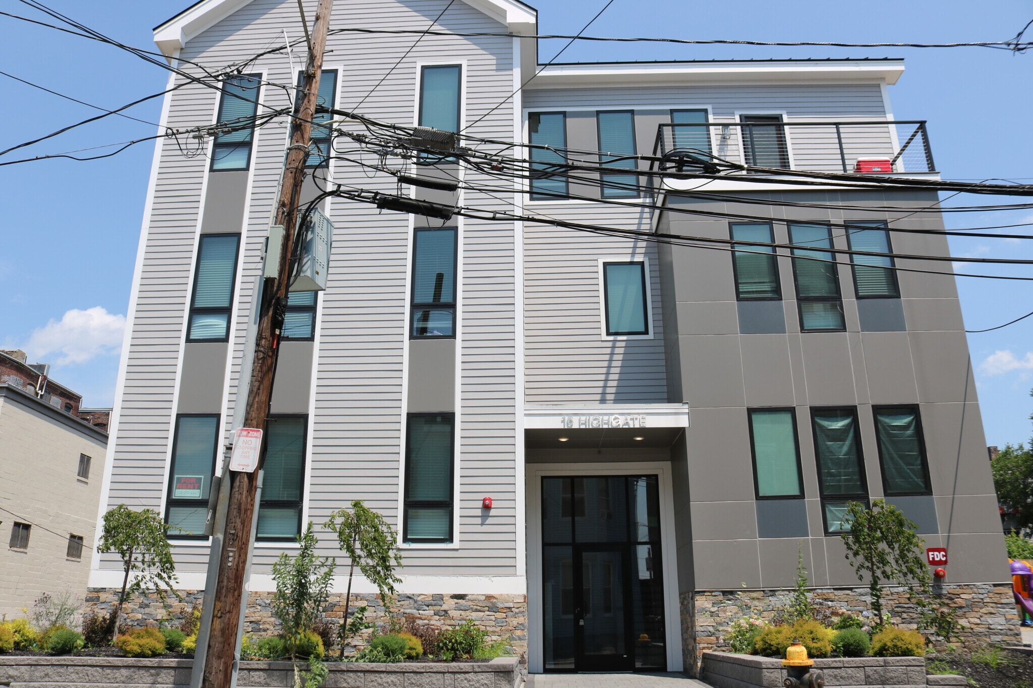 Building Photo - 16-18 Highgate St. Unit 101