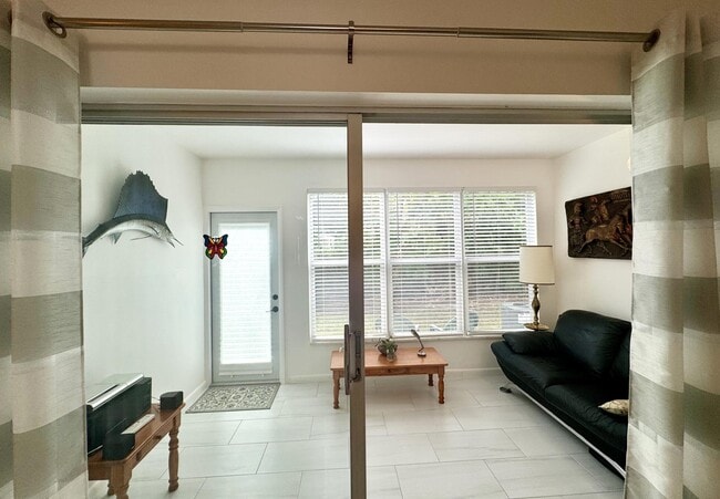 Building Photo - 4501 S Ocean Blvd