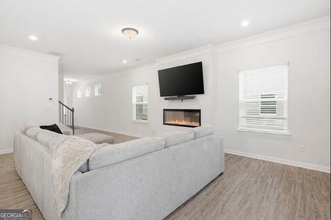 Building Photo - 3860 Pressley Ln