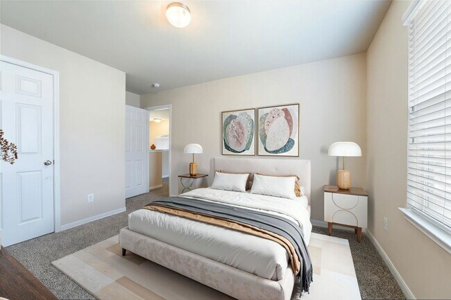 Building Photo - 10531 Sunflower Dr