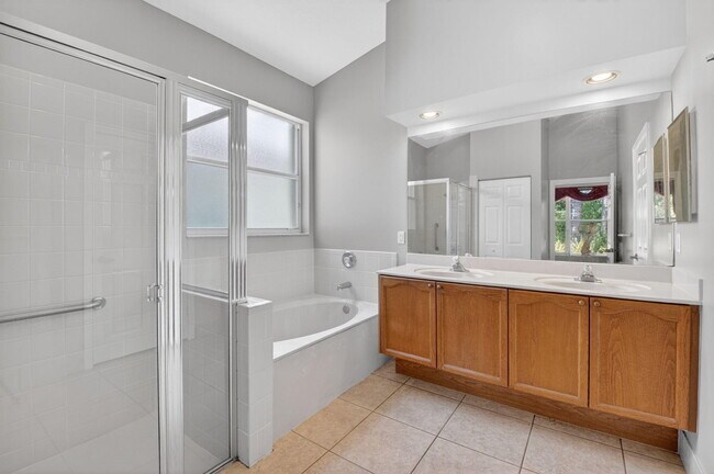 Building Photo - 8451 Siciliano St
