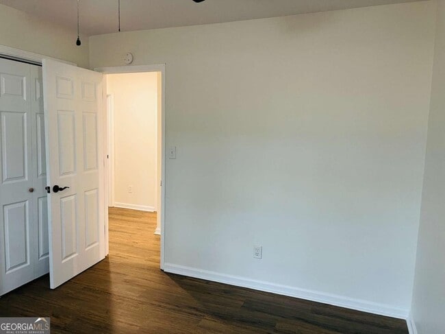 Building Photo - 502 Bavarian Dr