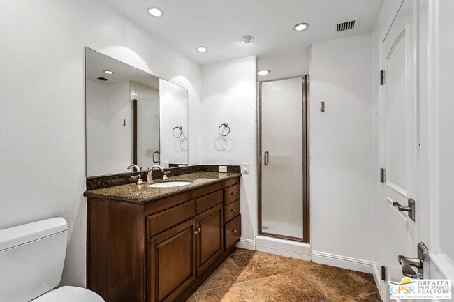 Building Photo - 910 Island Dr