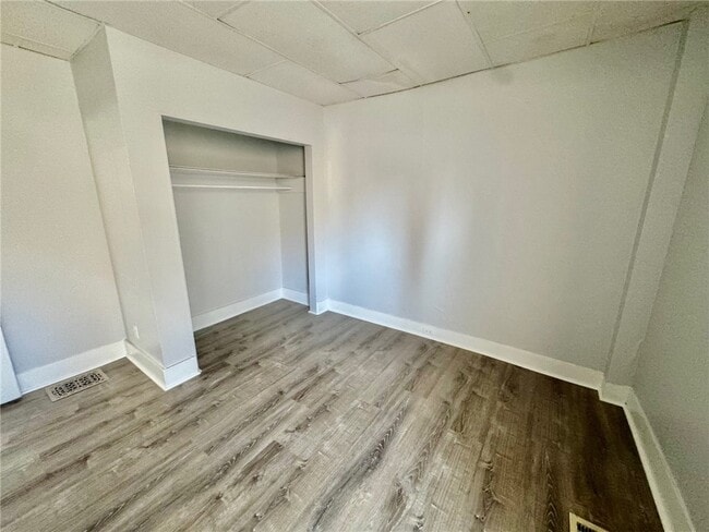 Building Photo - 113 W Main St