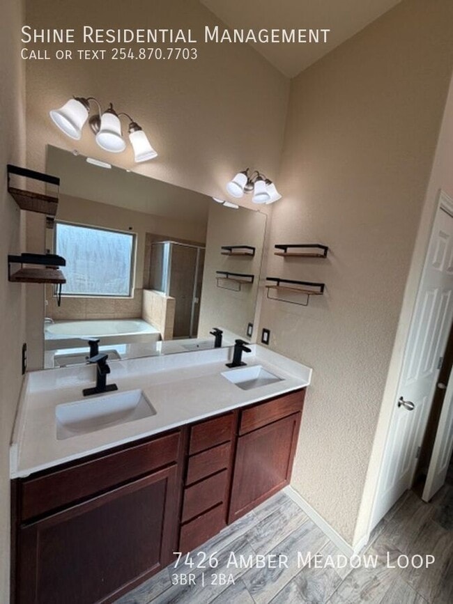 Building Photo - 7426 Amber Meadow Loop