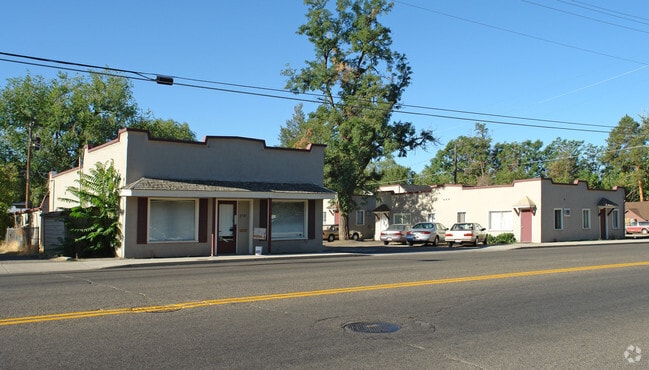 Primary Photo - 2701 W Rose Hill St