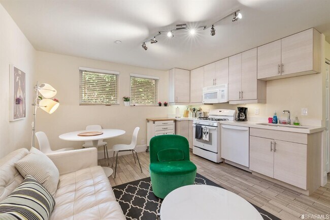 Building Photo - 2615 California St