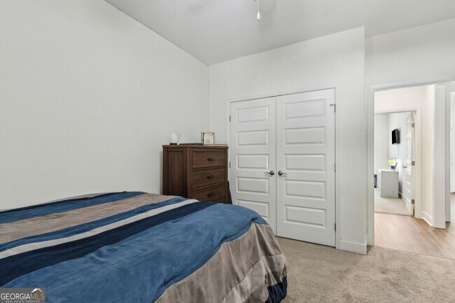 Building Photo - 166 Verano St