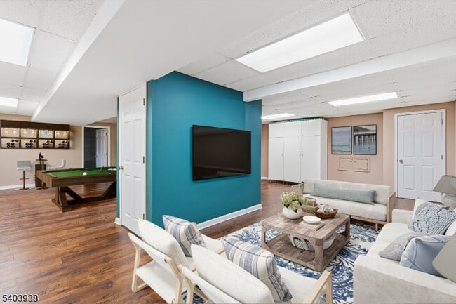 Building Photo - 7 Harvard Cir