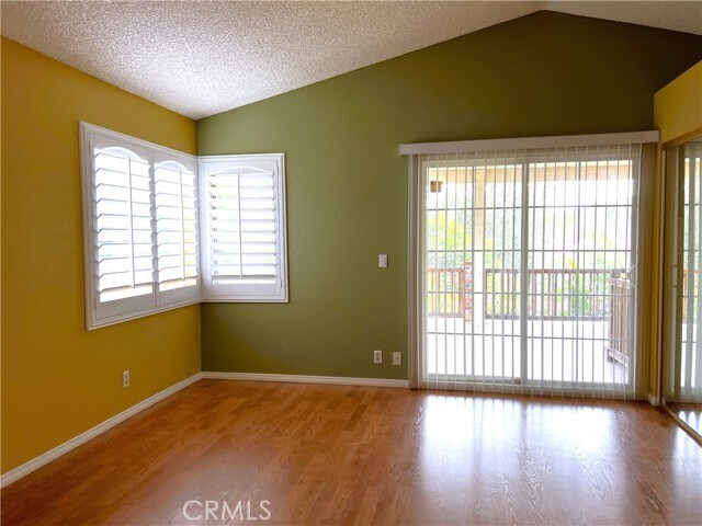 Building Photo - 1349 Crestmont Dr