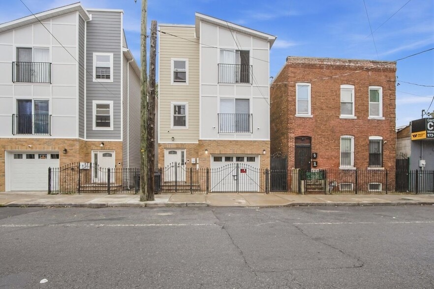 Building Photo - 500 S 18th St