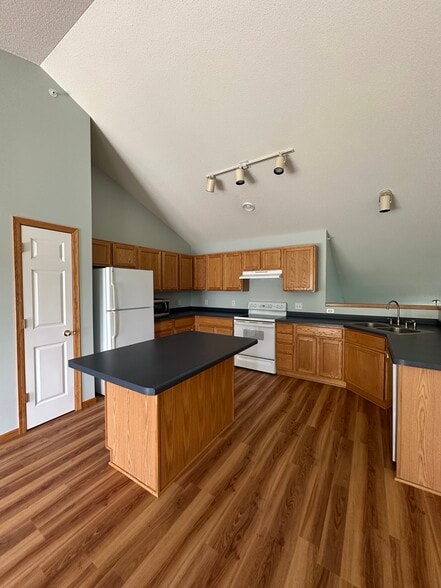 Building Photo - 1209 Timber Way