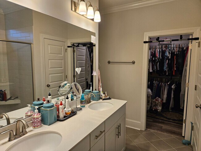 Building Photo - Beautiful 4 bedroom, 2.5 Bath unfurnished home located in Songbird Landing Community - Hampstead