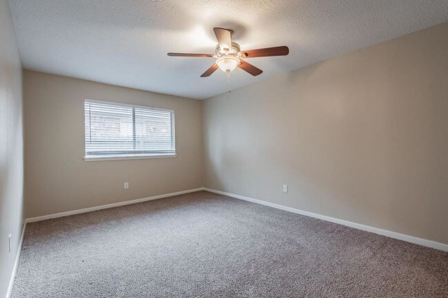 Building Photo - 1007 Cascade Creek Dr