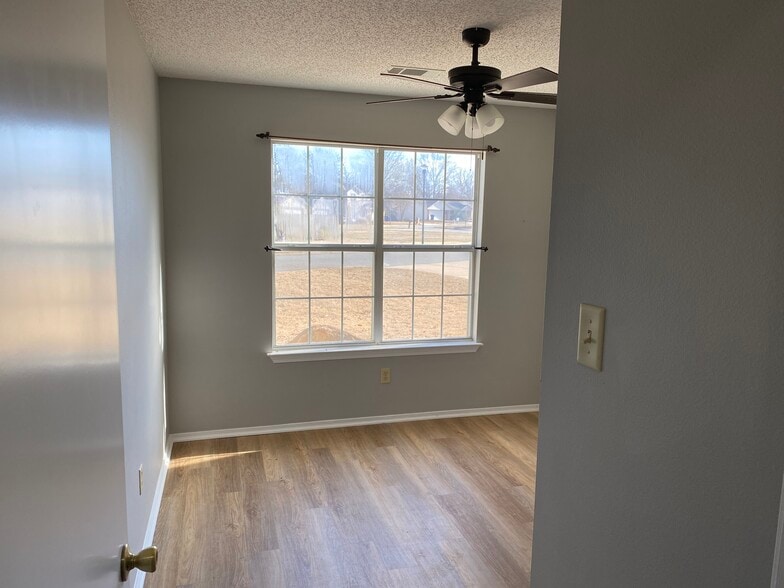 Building Photo - 61 Meadow Ridge Loop